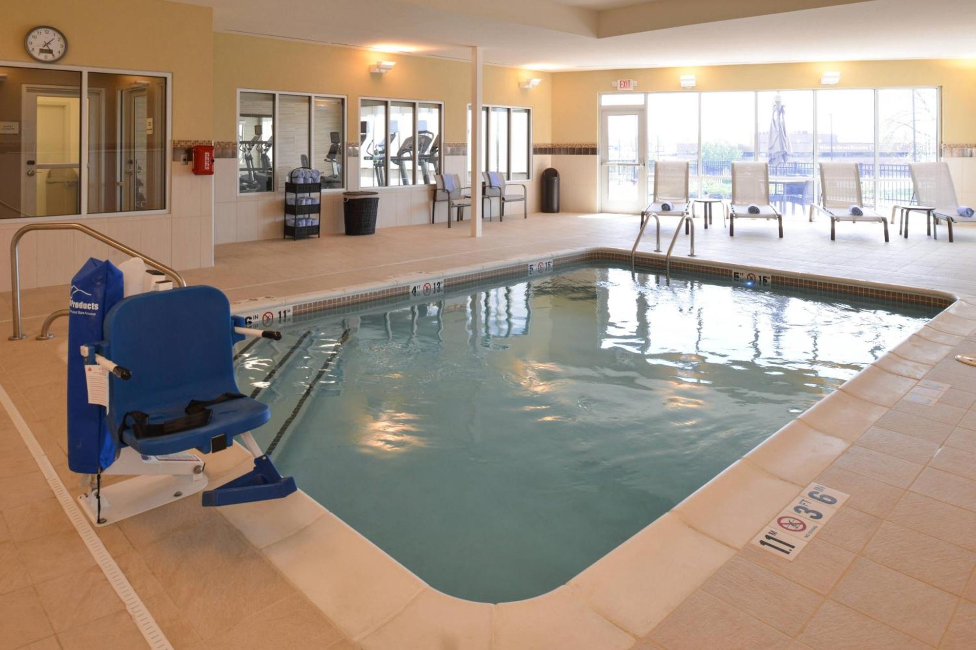 Hotel Courtyard By Marriott St. Louis St. Peters à Saint Peters Extérieur photo